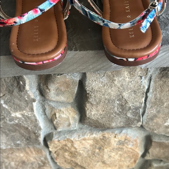 Kelly & Katie Multicolor Strappy Sandals - Picture 4 of 5